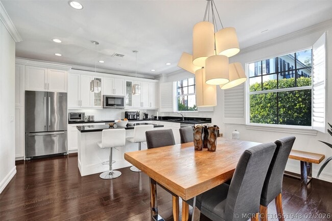 Photo - 381 E Cannery Row Cir