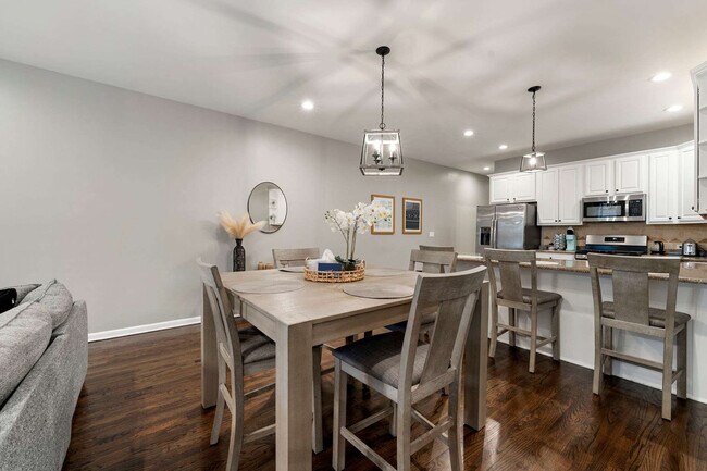 1909 S Michigan Ave Unit SI FL2-ID1244939P