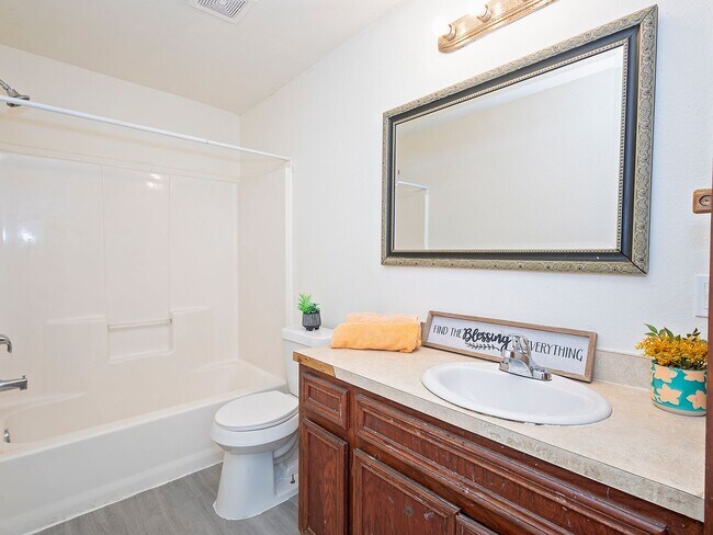 Photo - 1802 16th St