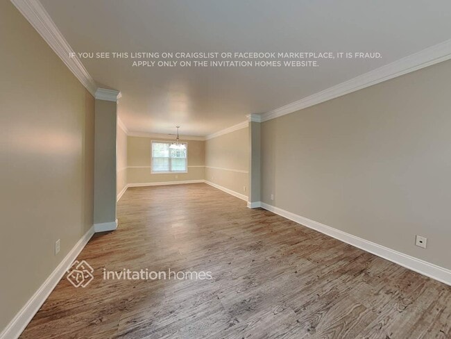 Photo - 6410 Woodlore Trail NW