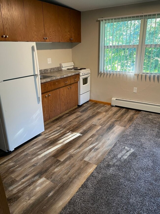 Photo - One Bedroom Apartment, Great Location! Unit 1910-4