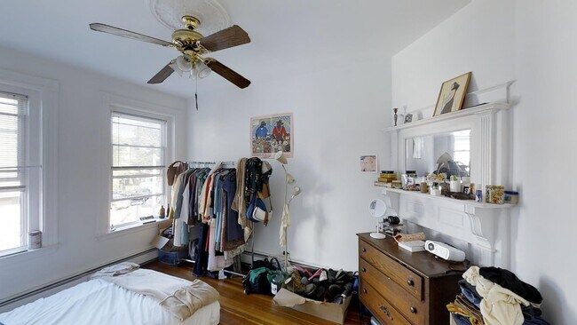 Photo - 200 Harvard St Unit 2