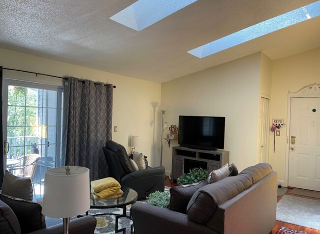 Photo - 1713 Breckenridge Dr