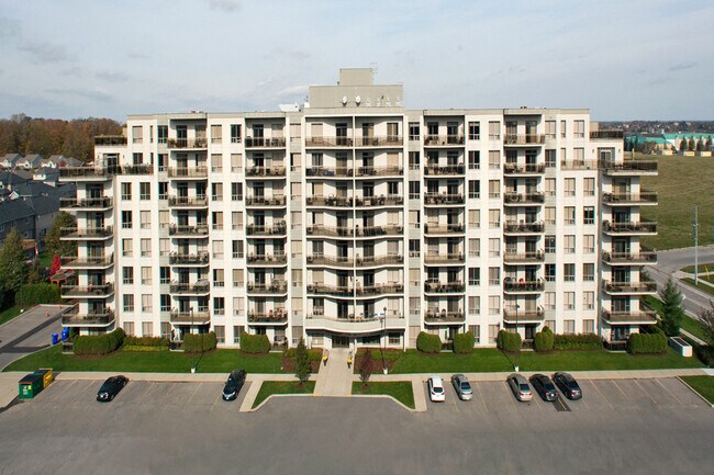 Photo - Juliana Place