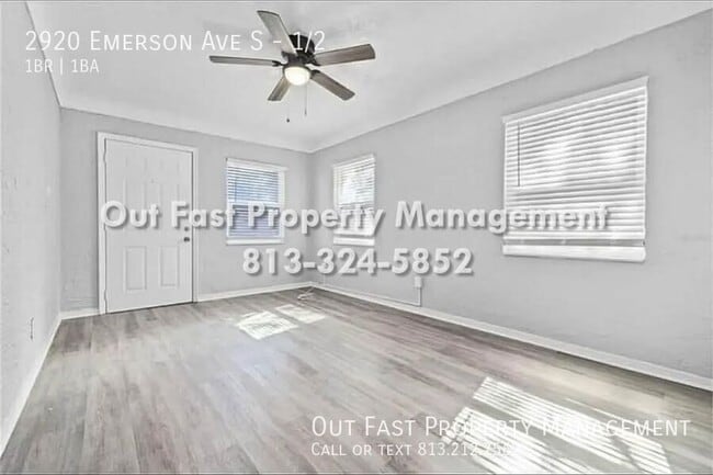 Photo - 2920 Emerson Ave S Unidad 1/2