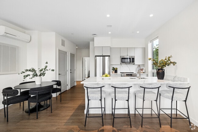 2BR, 2BA - 1,200SF - Kitchen