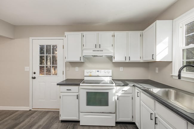 Photo - 11134 Pine Hill Rd