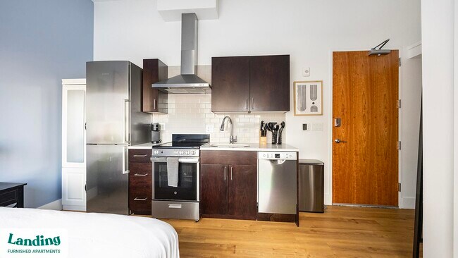 Photo - 135 Adams St Unidad 307