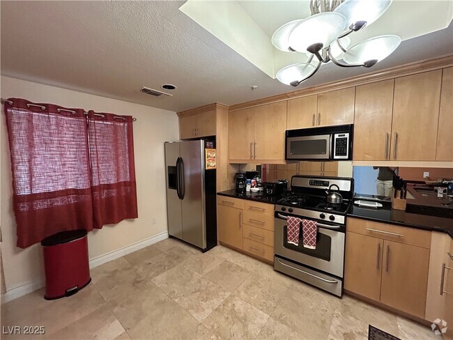 Building Photo - 210 E Flamingo Rd Unit 137 Rental