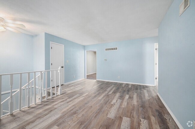 Building Photo - ****AVAILABLE NOW**** Huge Independence Du... Rental