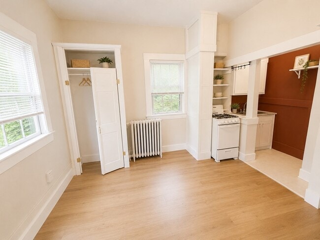 Building Photo - 35 Chestnut Hill Ave Unit 4_ST-B