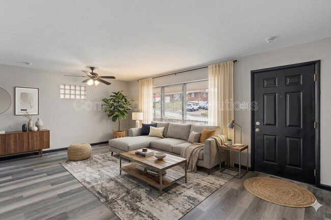 Photo - 5150 Wallingford Dr