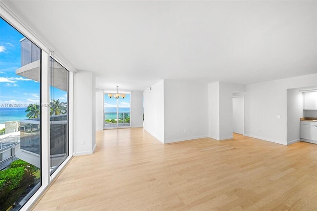 Photo - 4779 Collins Ave Unit 501