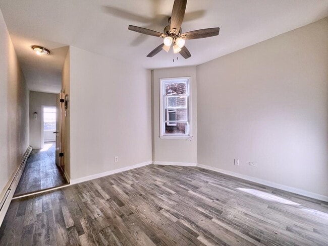 Photo - 405 61st St Unit 8