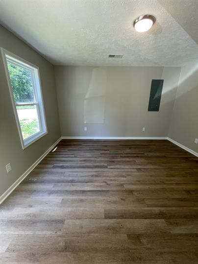 Photo - 1831 Schaffer St