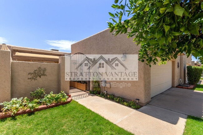 Photo - 3345 E University Dr