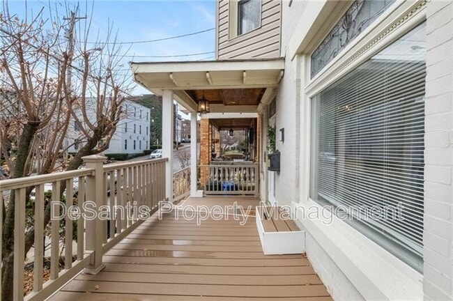 Photo - 5719 Walnut St