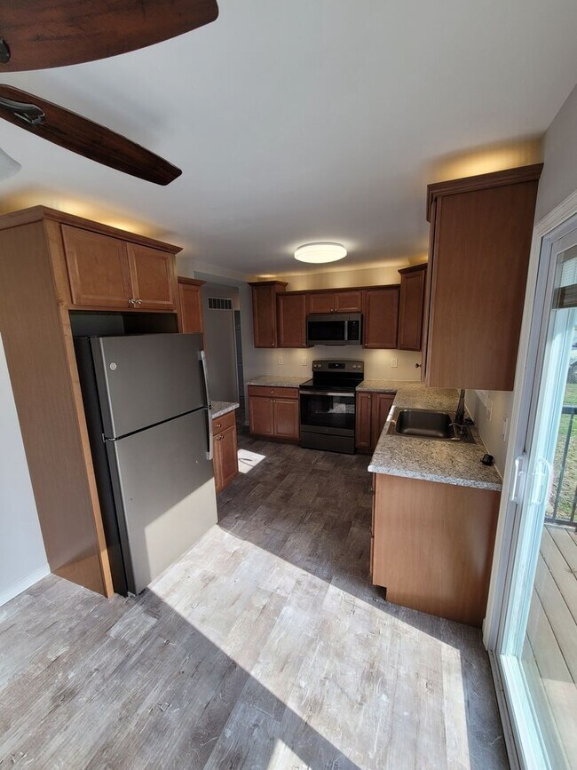 Photo - 3 Bedroom, 2 Bath Single Family Home in Camanche, IA