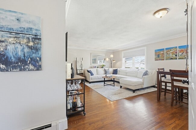 Building Photo - 48 Calumet St Unit 2