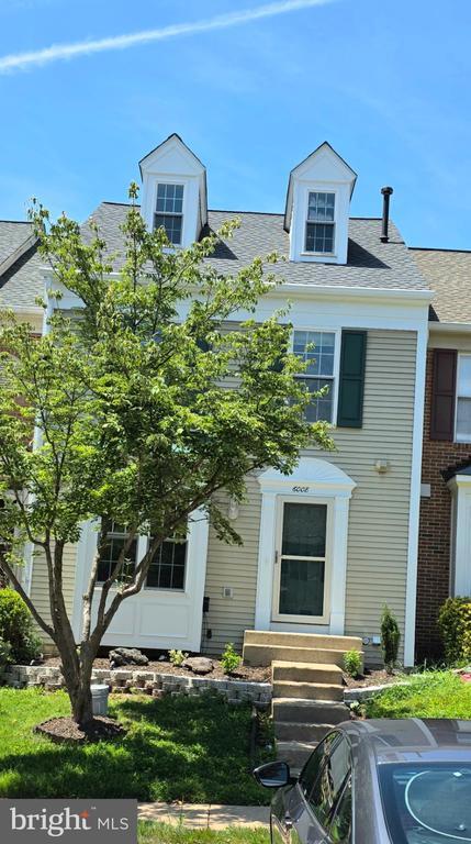 Building Photo - 6008 Raina Dr