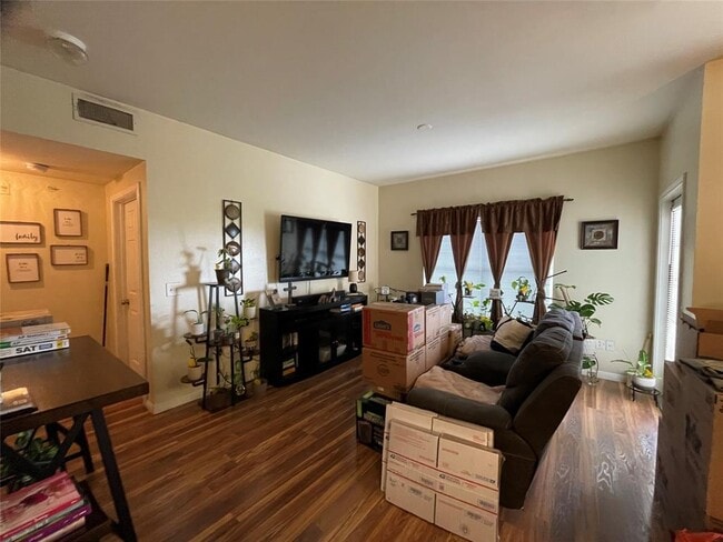 Photo - 2320 Gracy Farms Ln Unidad 1123