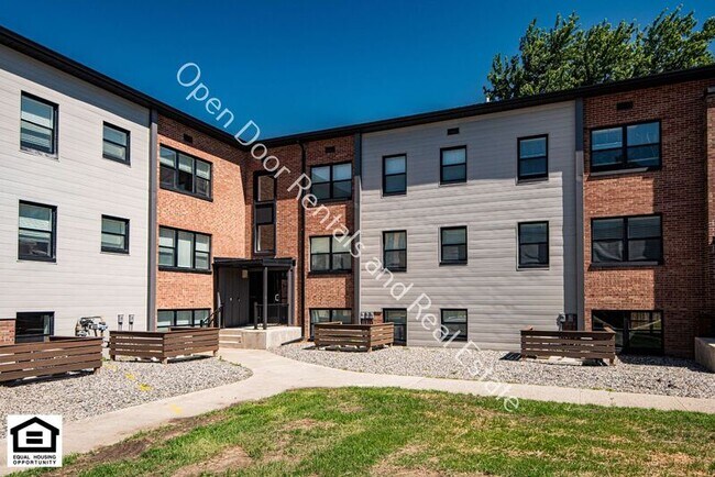 Photo - 1823 Griswold Dr