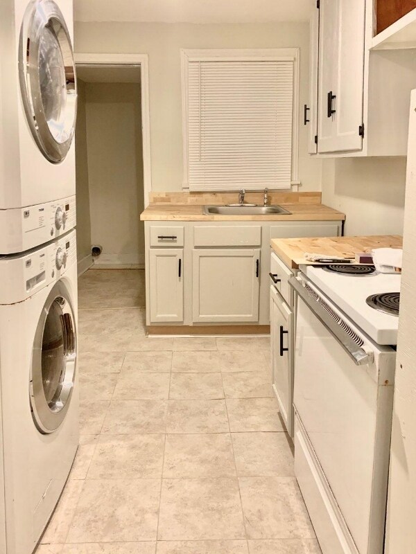 Photo - 1500 Lathrop St