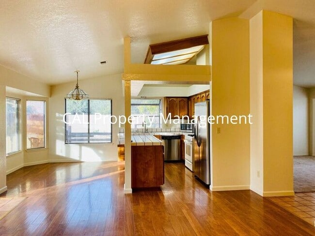 Photo - Rare 4 bedroom 2 bath rental in Pine Meadow Estates King City!