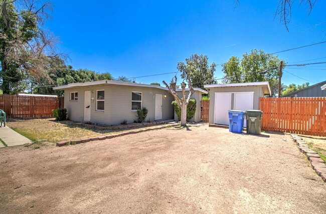Photo - 2133 W Morten Ave