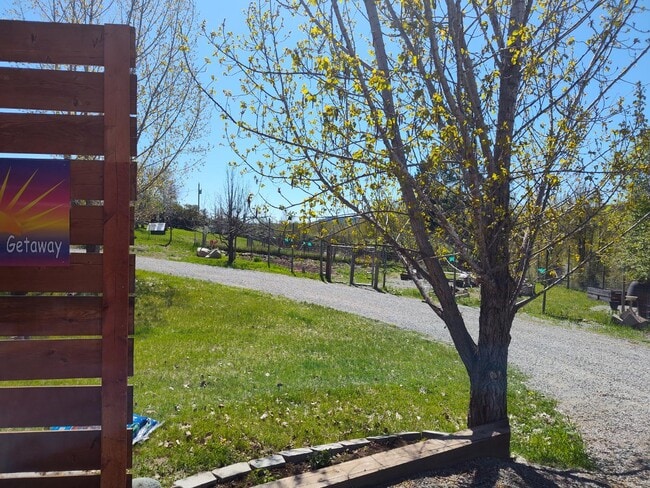 Photo - 128 Riverside Dr