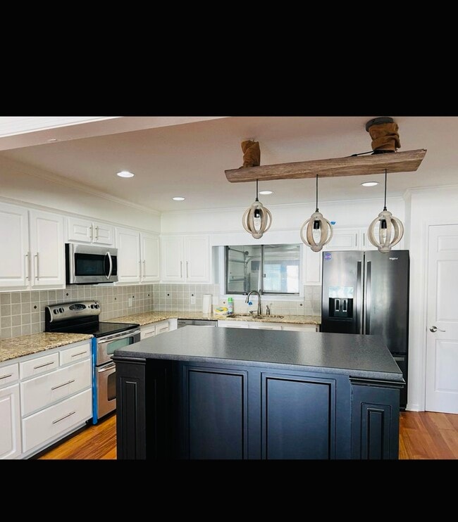 Photo - 318 Wahoo Rd