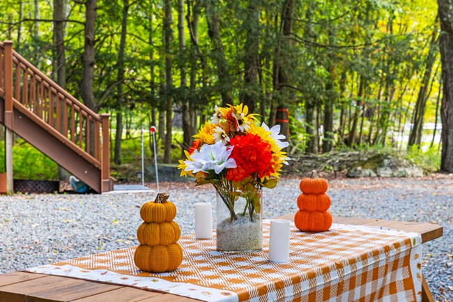 Photo - 2174 Lakeview Dr E