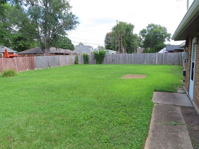 Photo - 937 E Stroop Rd