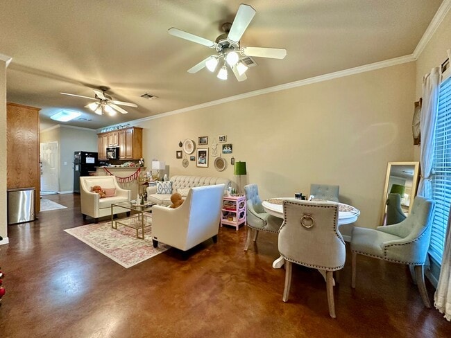 Photo - 1418 S 10th St Unit B