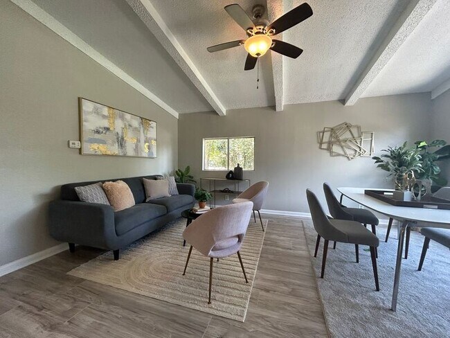 Photo - 6505 Arnold Dr Unit B