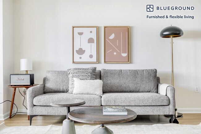 Photo - 1 Emerson Pl Unit FL6-ID497