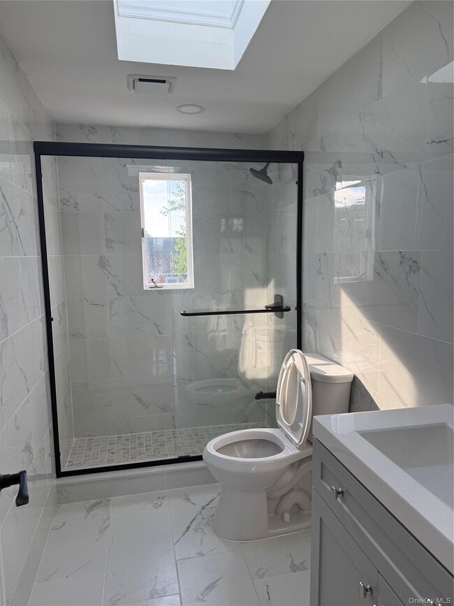 Photo - 245 Stone St