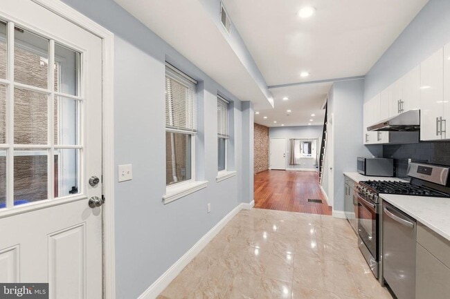 Photo - 909 N 4th St