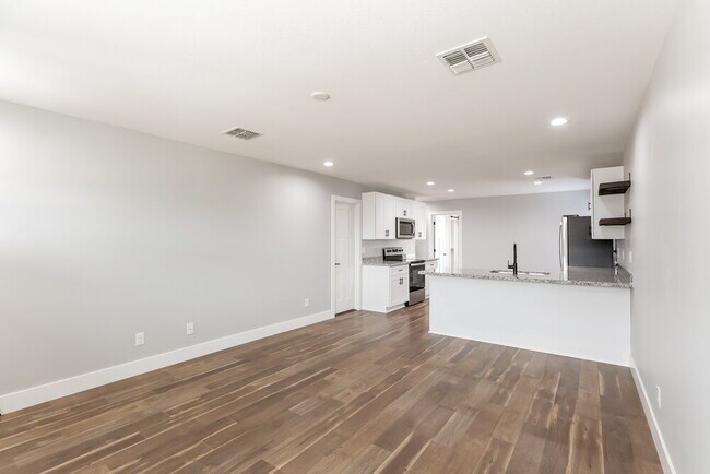 Photo - 3862 W Tamarisk St