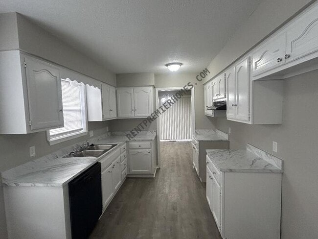 Building Photo - 7809 E 79th Pl