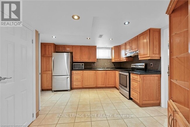 Photo - 221 Gray Rd