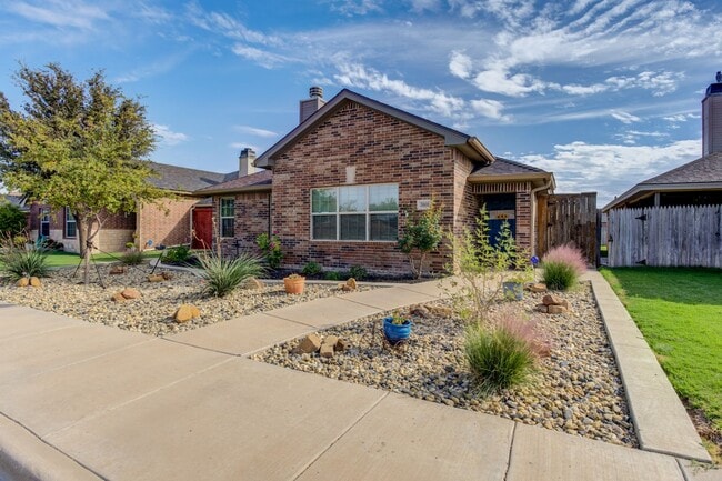 Photo - Garden Home In Cooper West