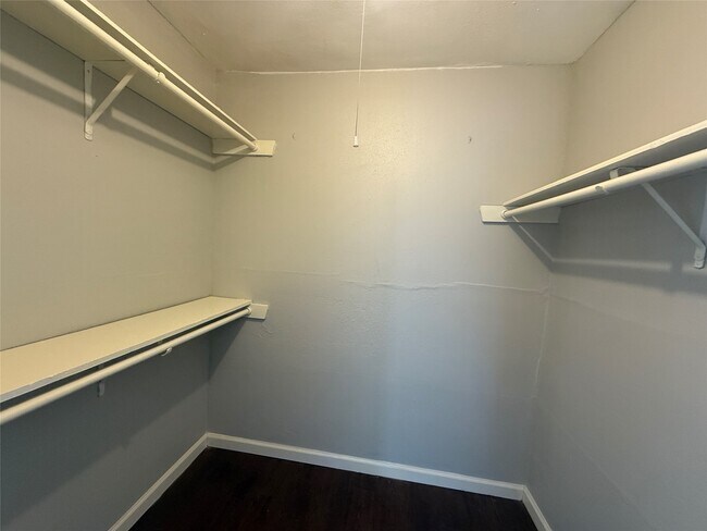 Photo - 7200 W T C Jester Blvd