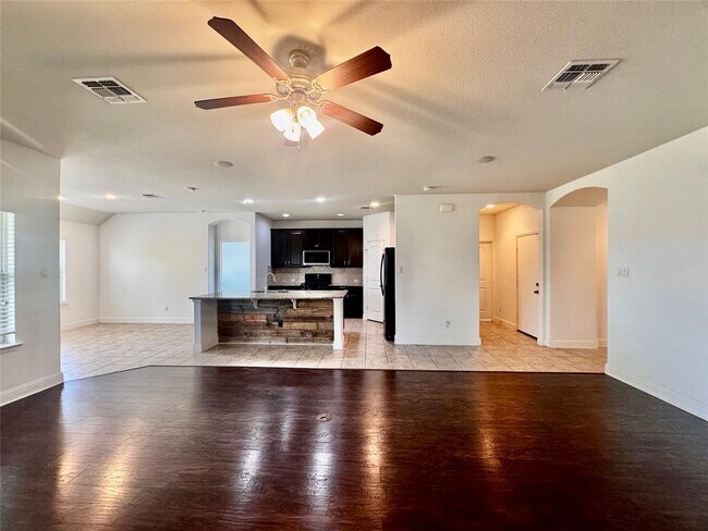 Photo - 3032 Angelina Ct