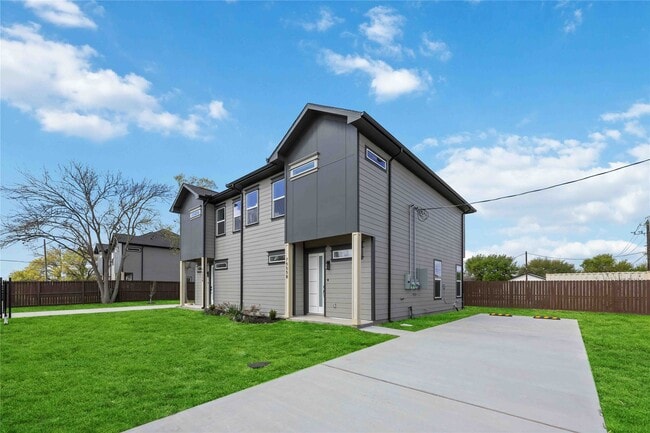 7555 Calhoun Rd