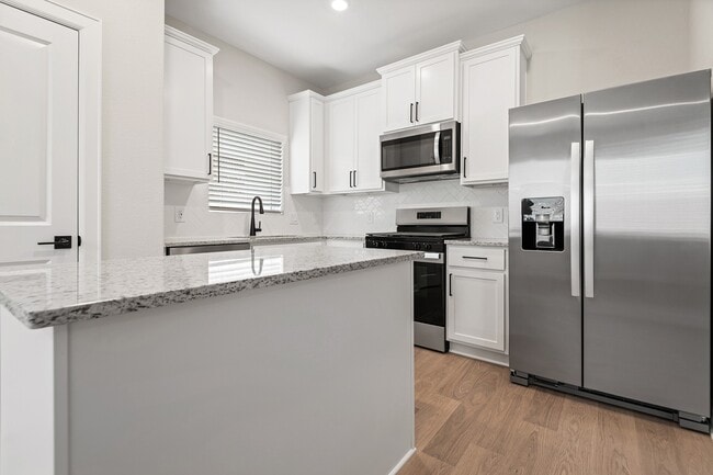 Photo - 21535 Bluebonnet Bay Dr