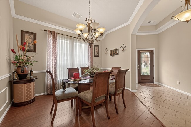 Photo - 13719 Saxony Dr