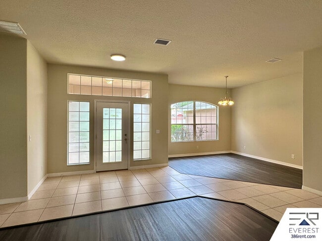 Photo - 7 Waywell Pl