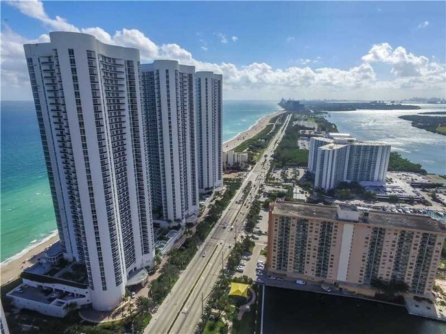 Photo - Trump Tower II - Sunny Isles Beach