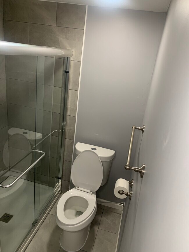 Photo - 6800 E 58 St